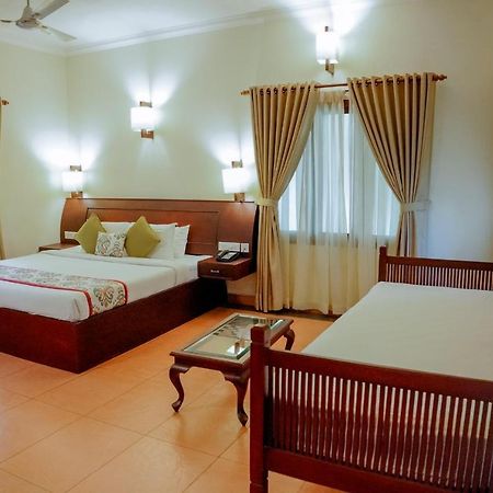 The World Backwaters, Alleppey Кумараком Екстериор снимка