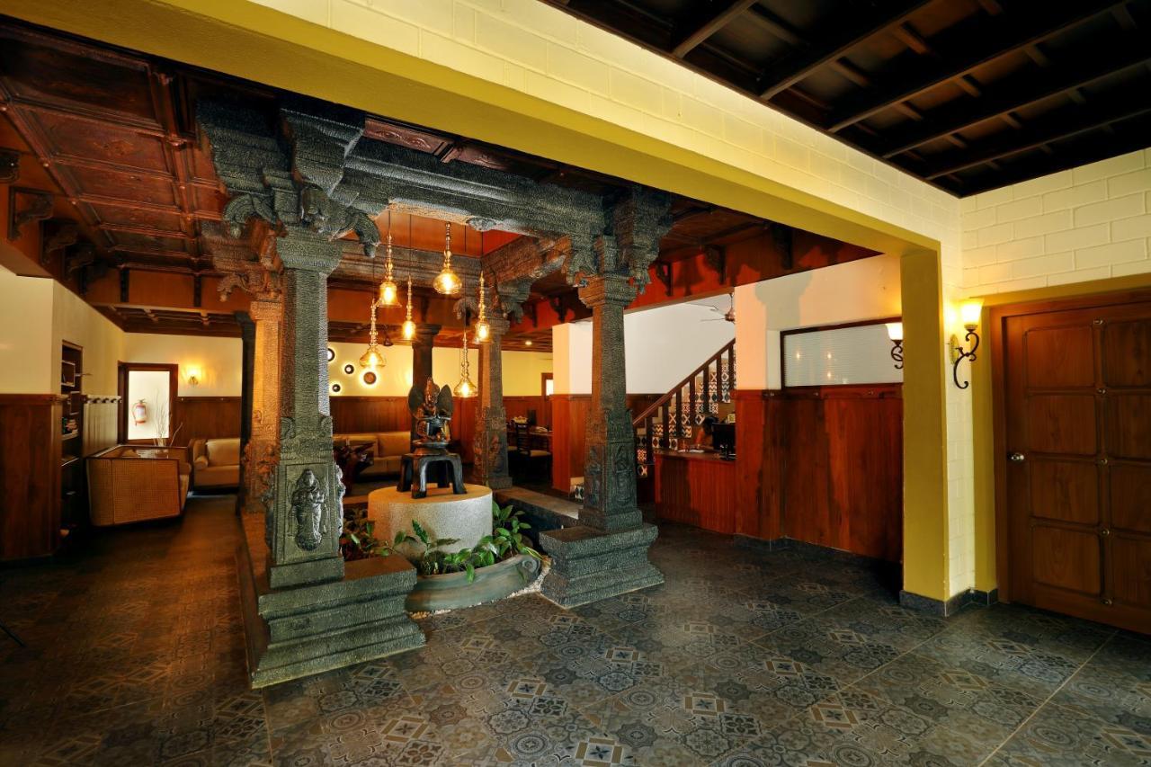 The World Backwaters, Alleppey Кумараком Екстериор снимка