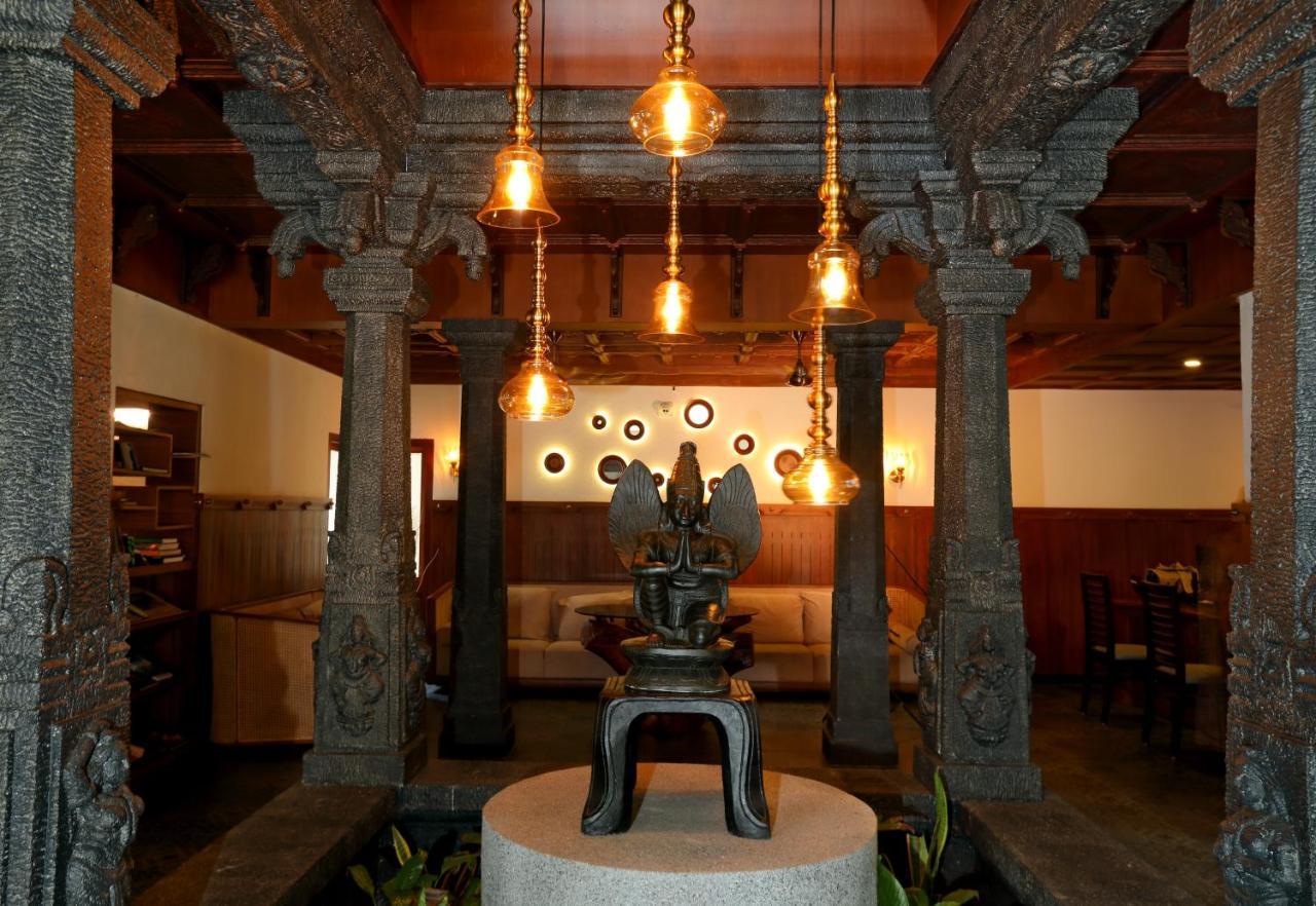 The World Backwaters, Alleppey Кумараком Екстериор снимка